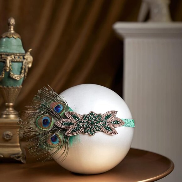 Elegant Emerald Feathered Fascinator - Picture 2 of 5